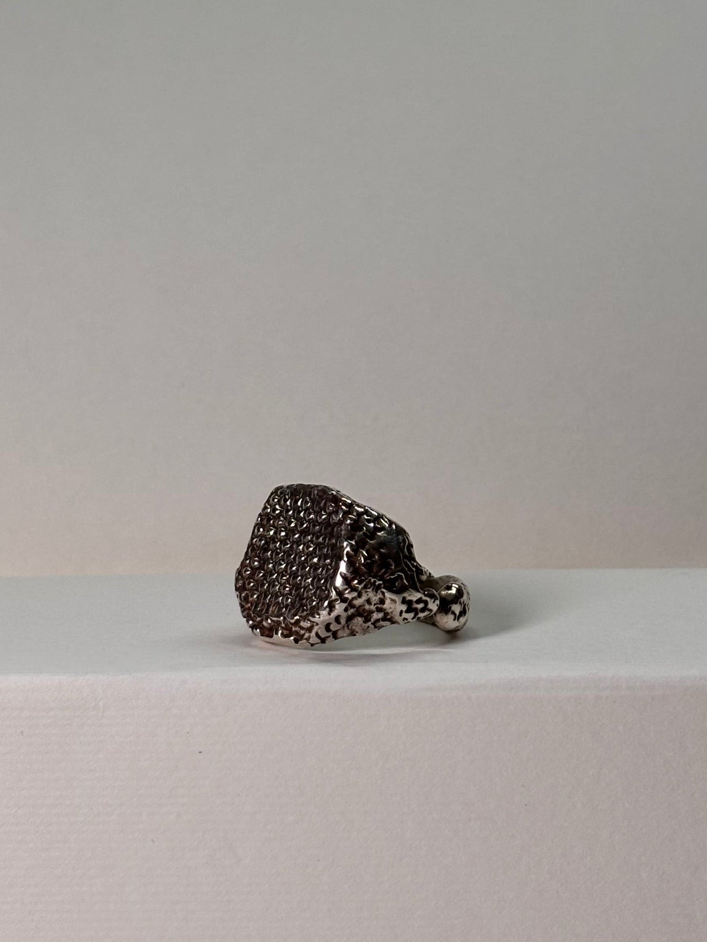 Scale ring