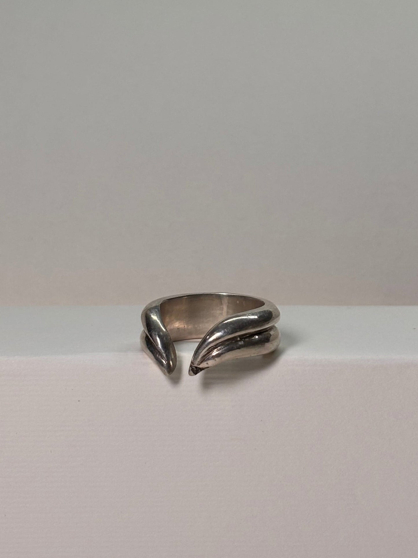 Lamassu ring