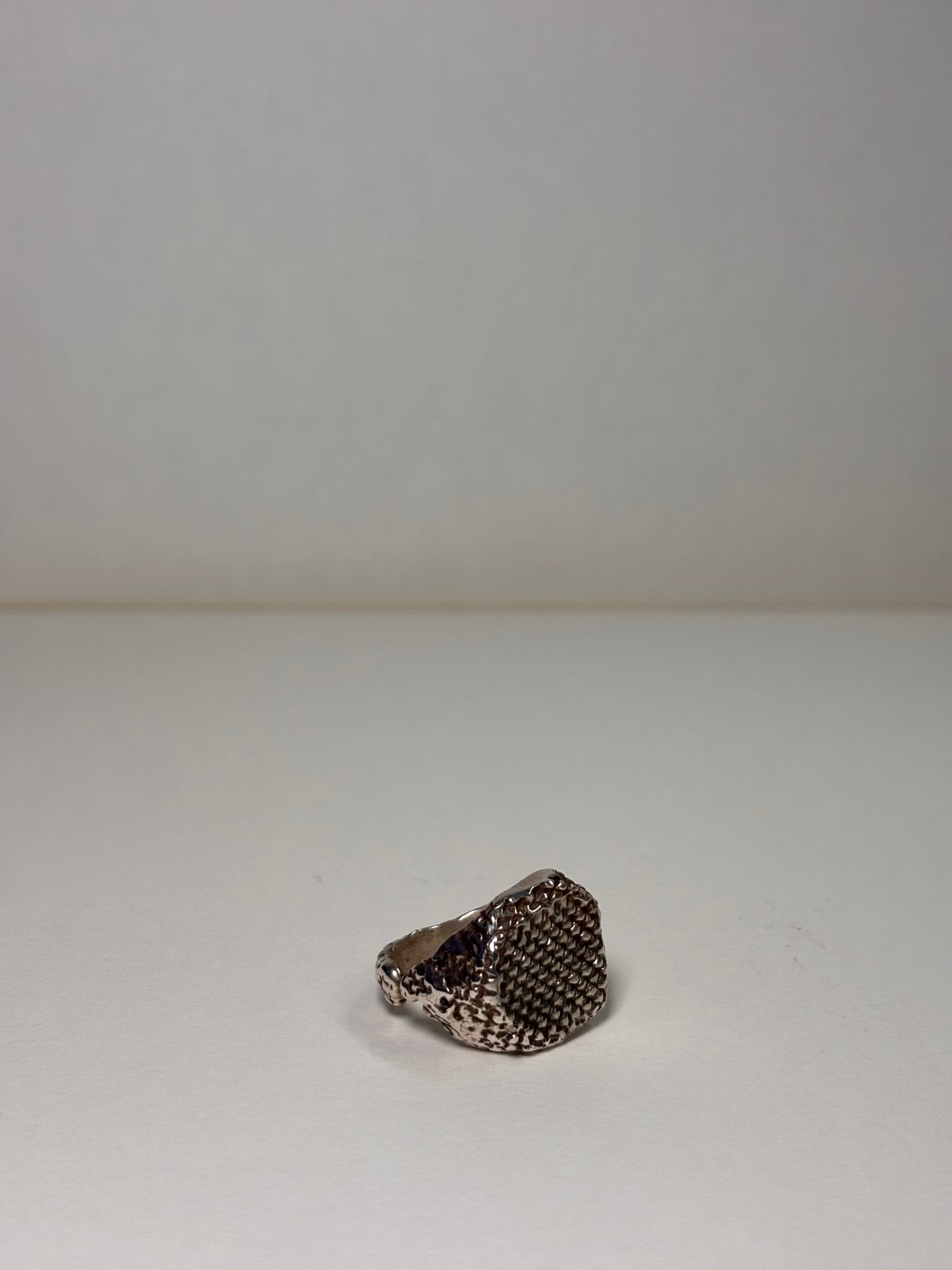 Scale ring