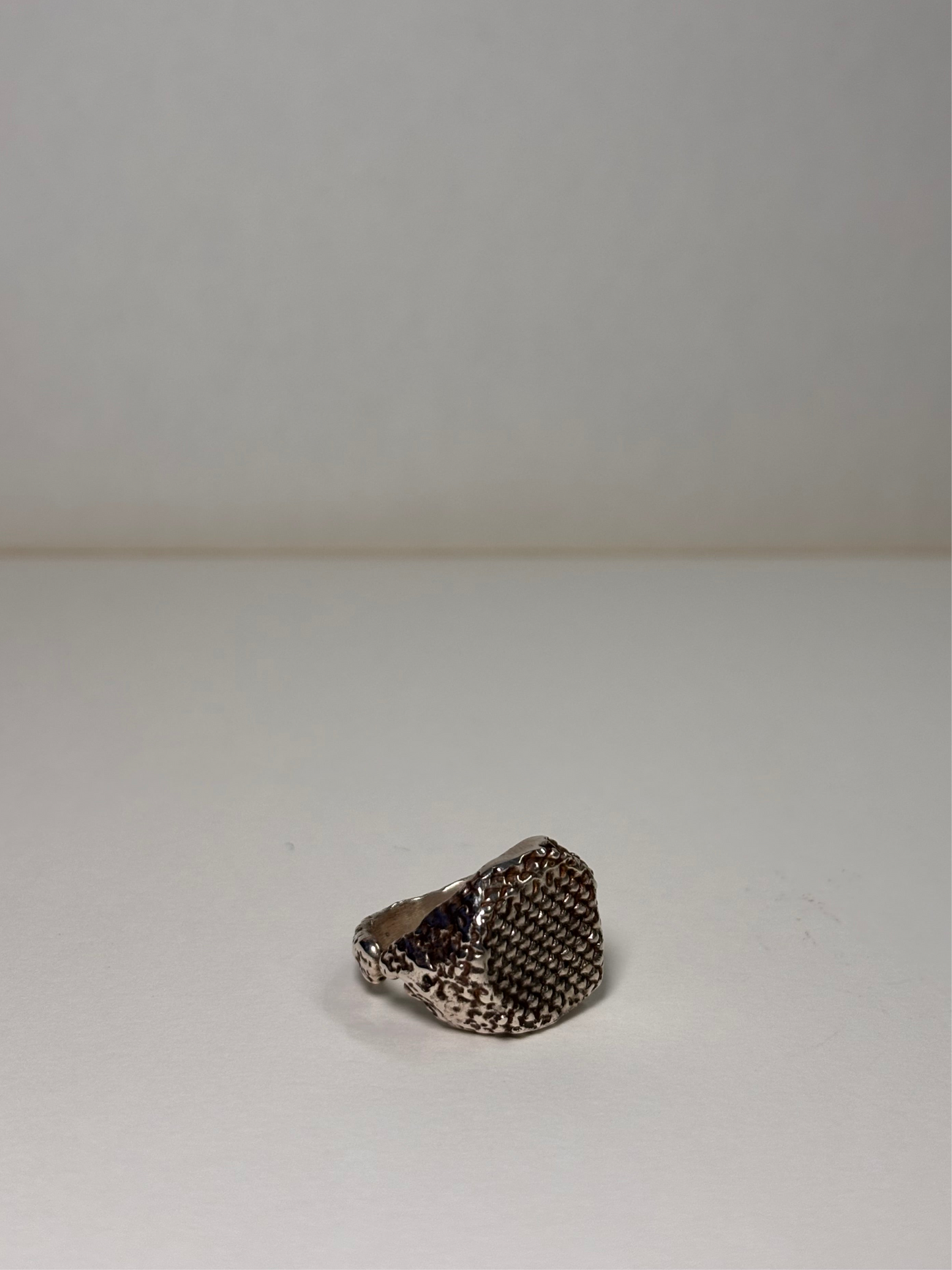 Scale ring