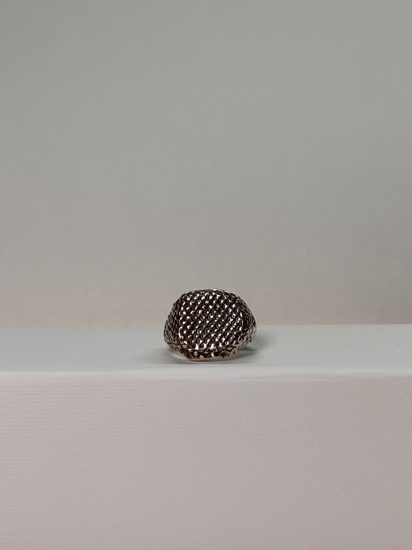 Scale ring