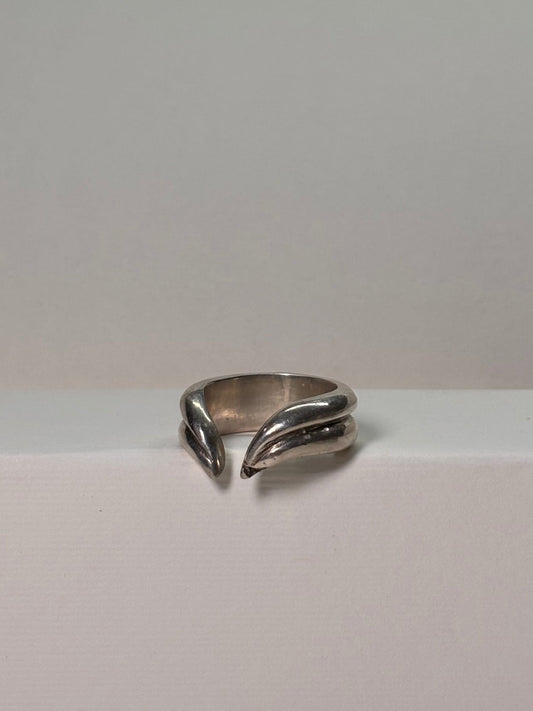 Lamassu ring